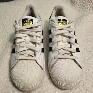 Adidas Superstar white leather Sneakers Women's Size 7 US